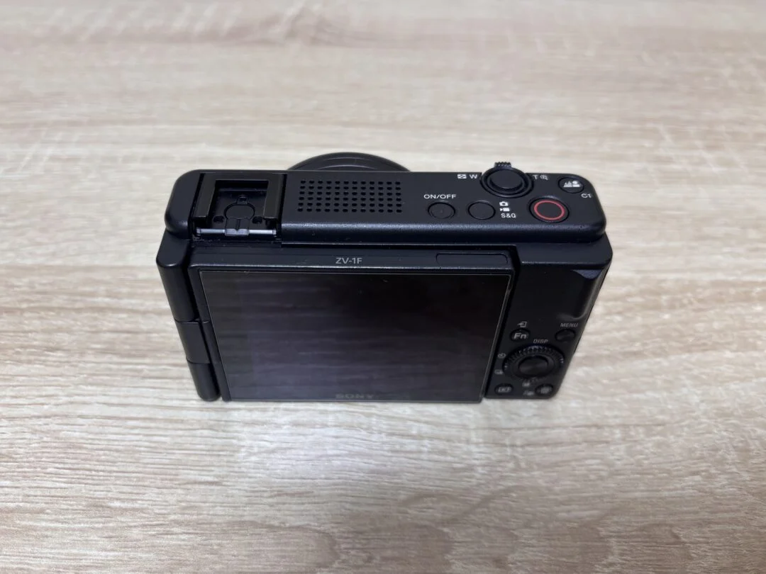 SONY VLOGCAM ZV-1F裏面